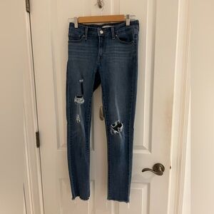 Levi’s 711 skinny size 26